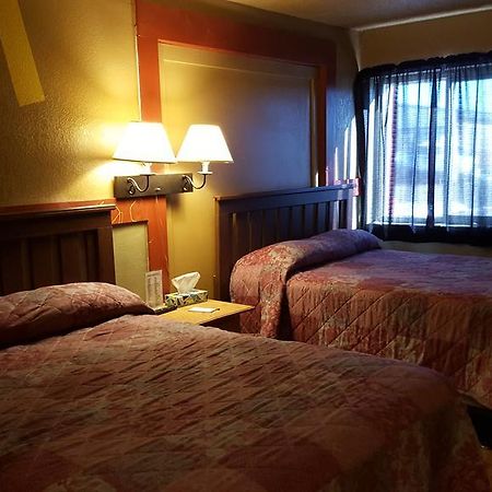 Earth Inn Motel - Jackson ภายนอก รูปภาพ