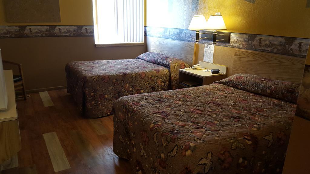 Earth Inn Motel - Jackson ภายนอก รูปภาพ