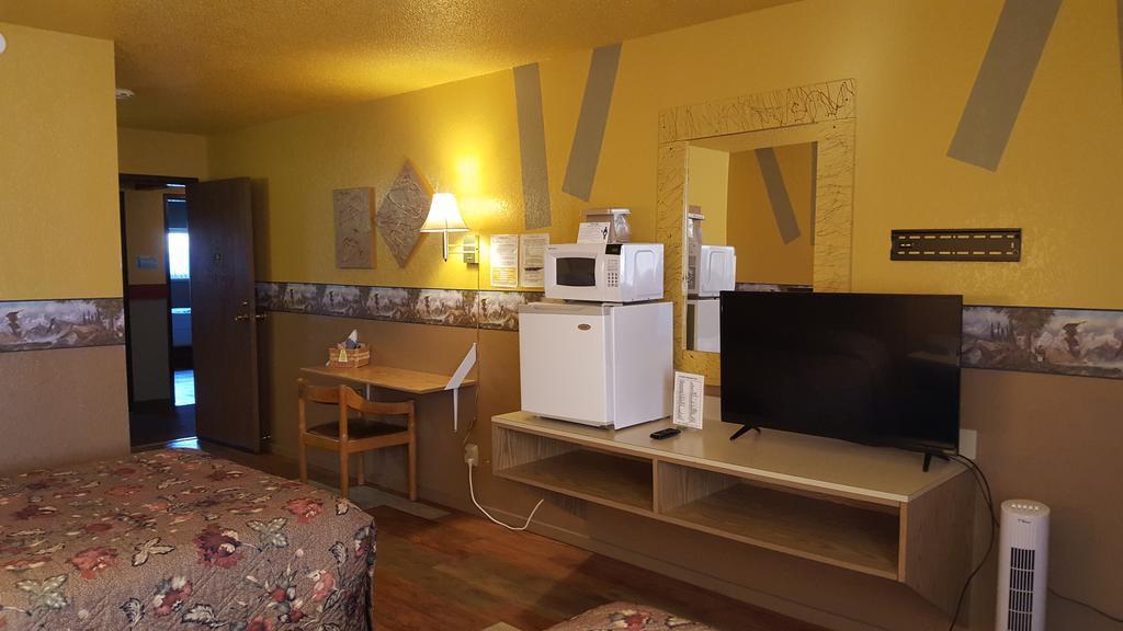 Earth Inn Motel - Jackson ภายนอก รูปภาพ