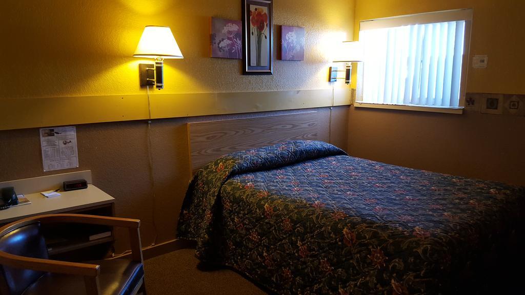 Earth Inn Motel - Jackson ภายนอก รูปภาพ